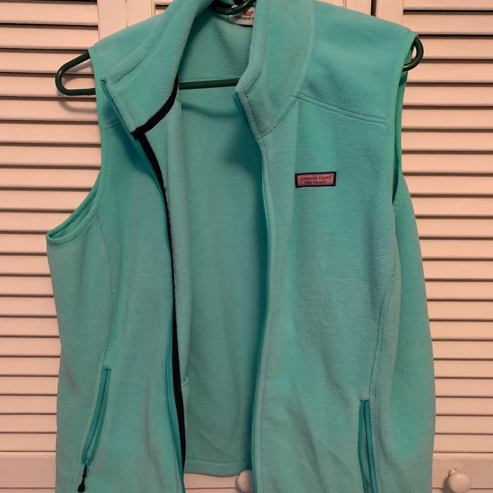 Vineyard vines vest